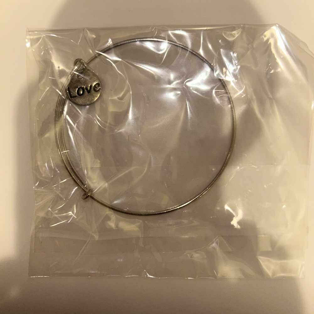 Set of costume jewelry pieces